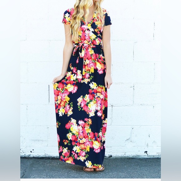 Navy Floral Maxi Dress - Picture 4 of 4
